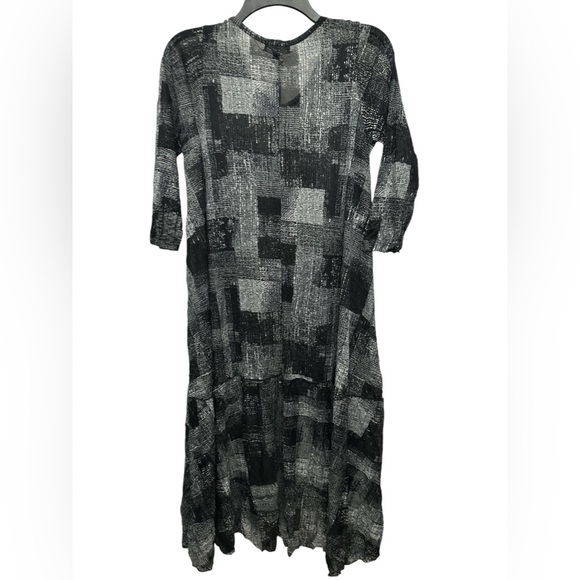 Comfy USA Crinkle Lagenlook Dress Size XS Semi Sheer Mesh Midi Black / Gray NWT - Picture 2 of 6